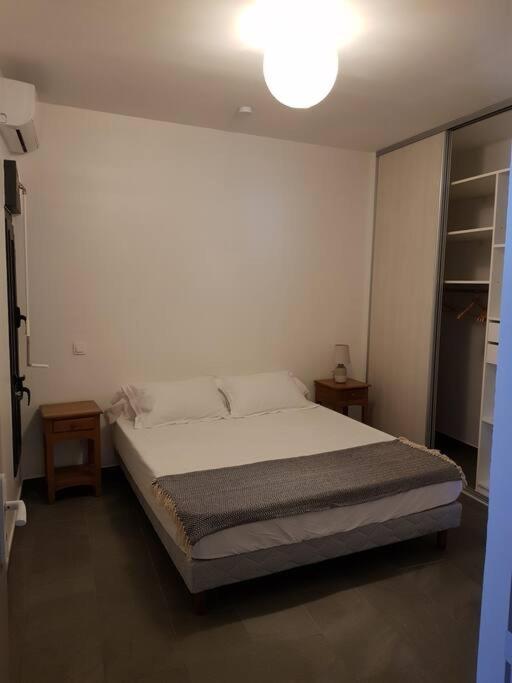Case Terre Sainte - Maison Meublee F3 Exterior foto