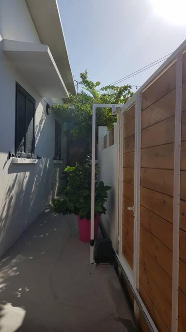 Case Terre Sainte - Maison Meublee F3 Exterior foto